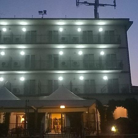 Tennis Hotel Pozzuoli Dış mekan fotoğraf