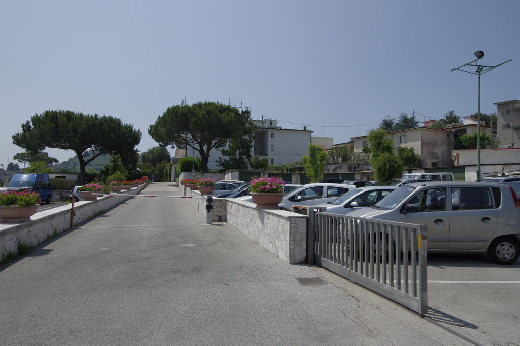 Tennis Hotel Pozzuoli Dış mekan fotoğraf